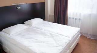 Гостиница Крокус Набережные Челны Стандартный двухместный номер с 1 кроватью или 2 отдельными кроватями-2